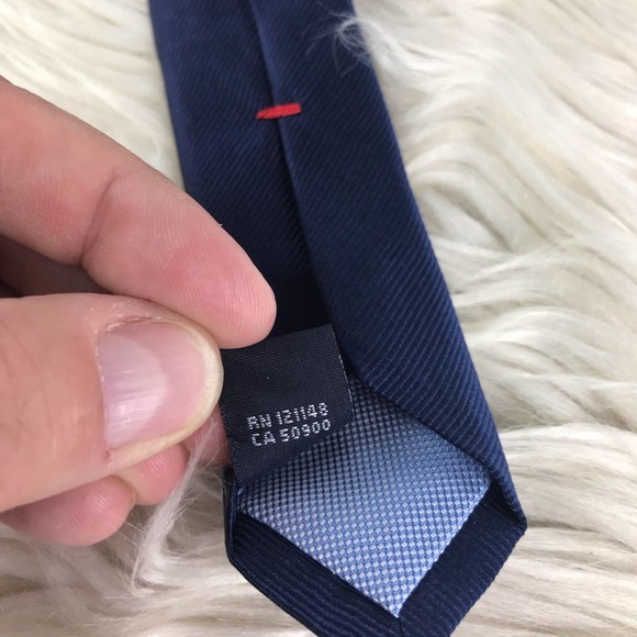 Tommy Hilfiger orange polka dotted 100% silk tie - Picture 6 of 6